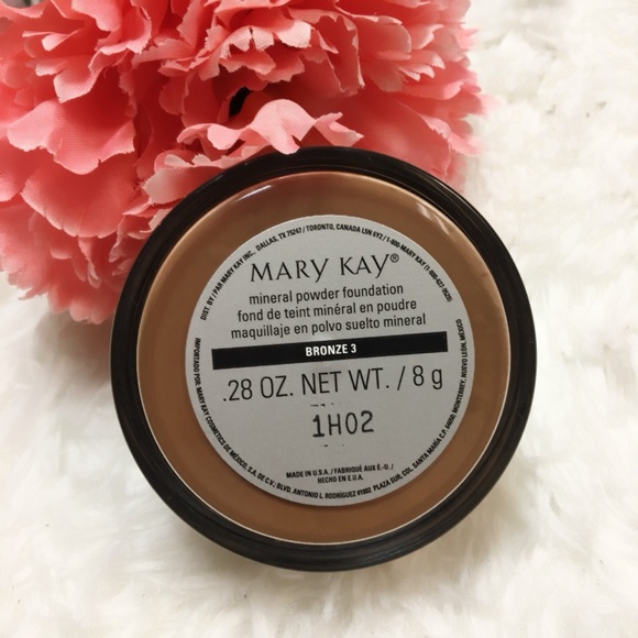 Mary Kay Other - Mary Kay Bronze 3 mineral powder foundation